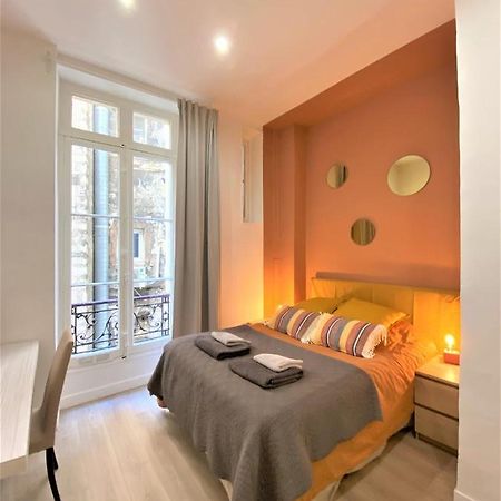 Sur Le Vieux Port: T3 De 80M2, Chic Et Confortable Marseille Luaran gambar