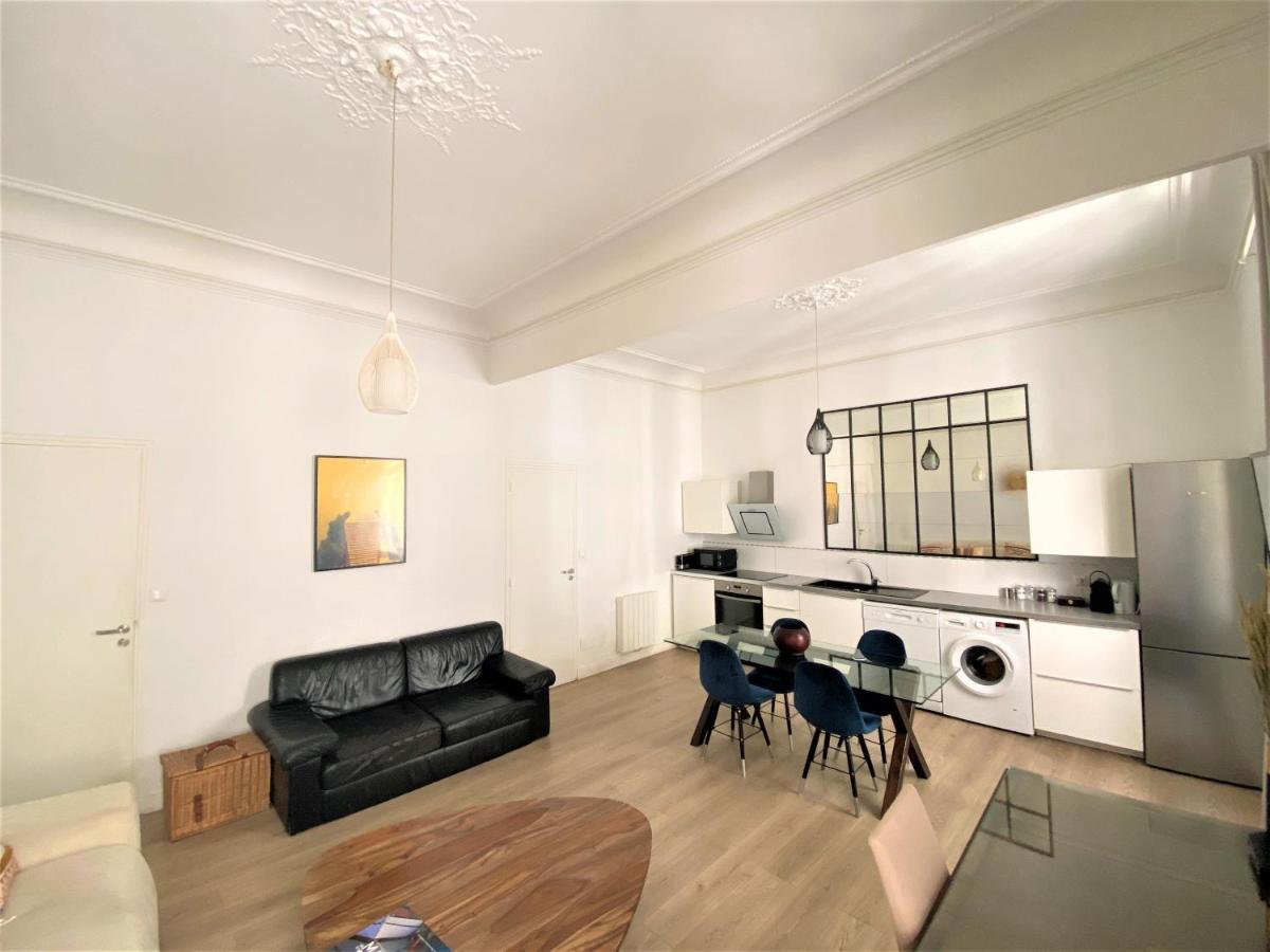 Sur Le Vieux Port: T3 De 80M2, Chic Et Confortable Marseille Luaran gambar